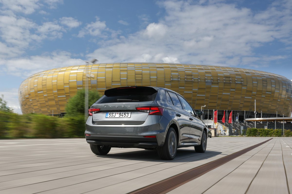 Шкода Фабия 2022