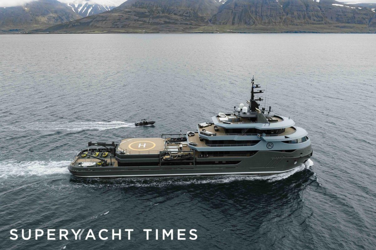 Яхта Рагнар