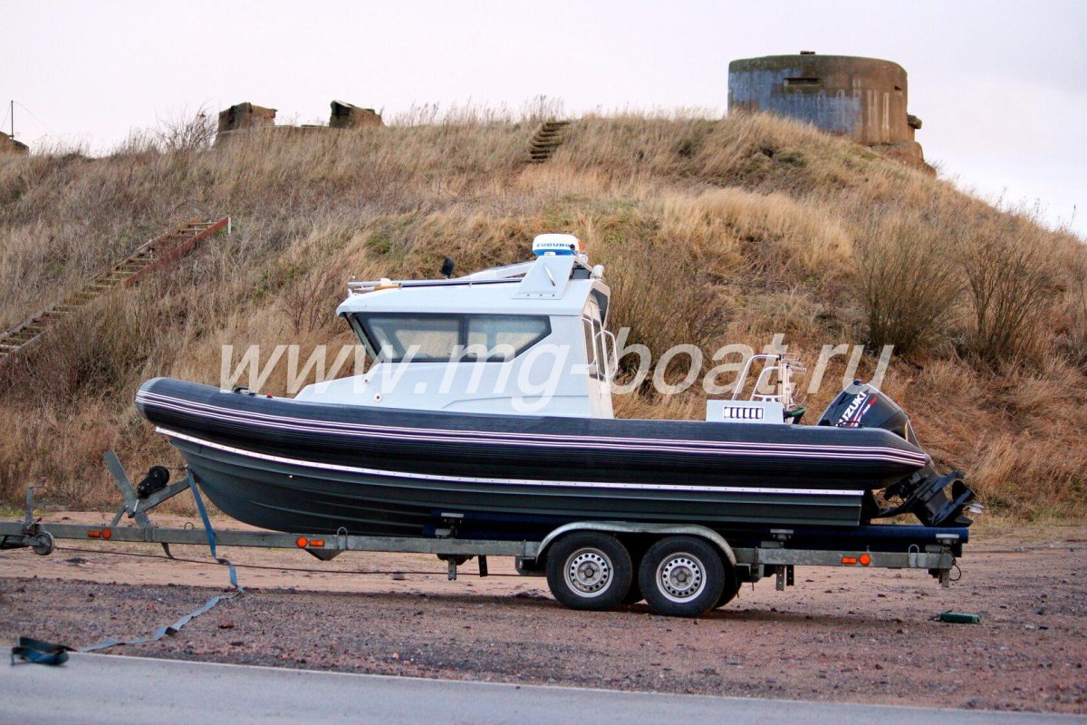 Лодка РИБМАСТЕР 680 патруль