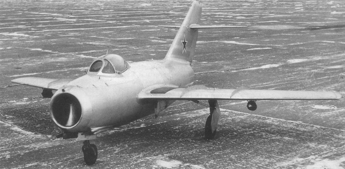 Самолёт миг-15бис