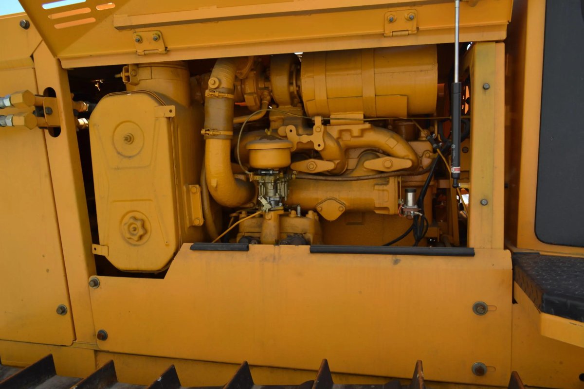 Бульдозер болотоход б10мб