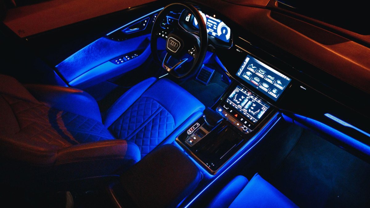 Audi RS q8 салон ночью