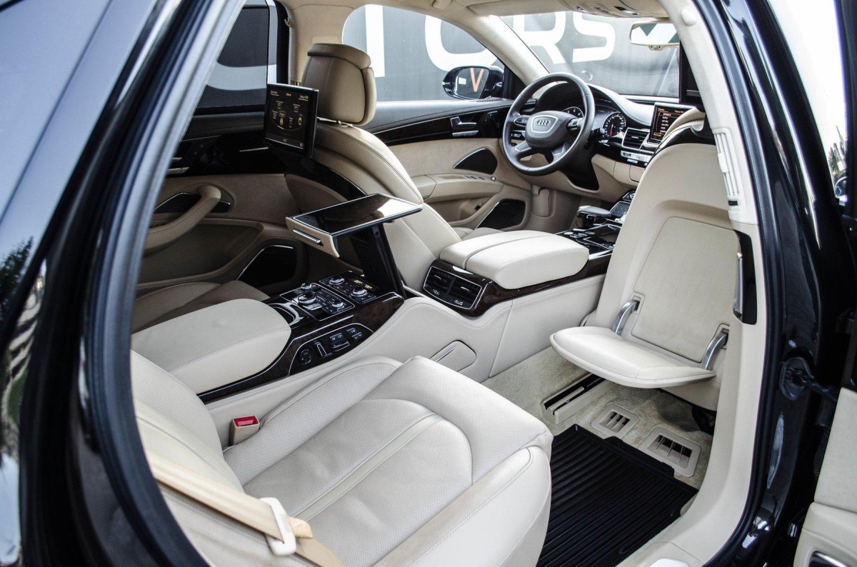 Ауди а8 Лонг 2021
