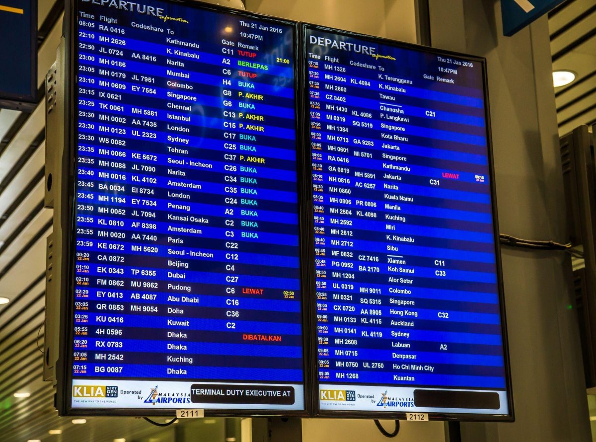 Информационное табло в аэропорту