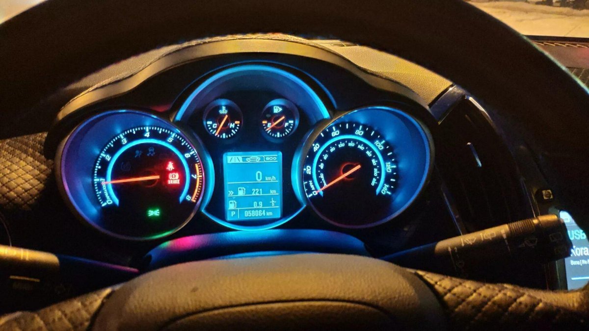 Приборная панель Шевроле Круз LTZ