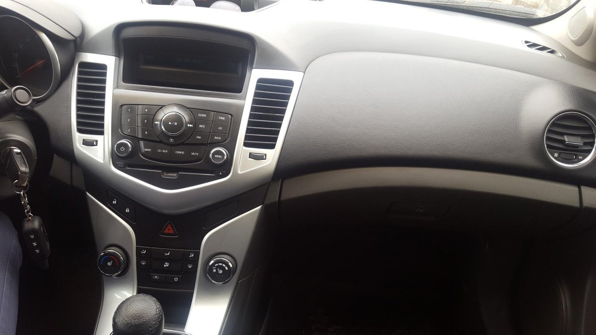 Торпеда Шевроле Круз 2011