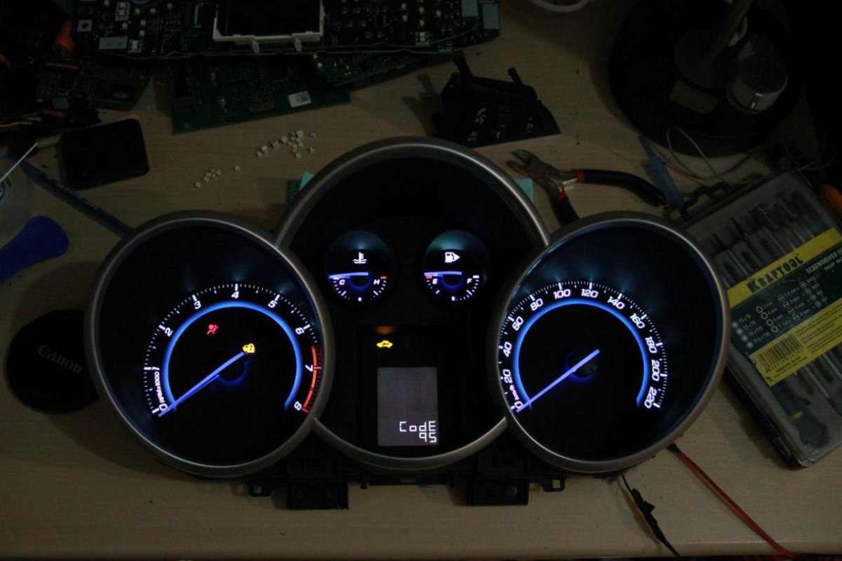 Пересвет приборной панели Chevrolet Cruze