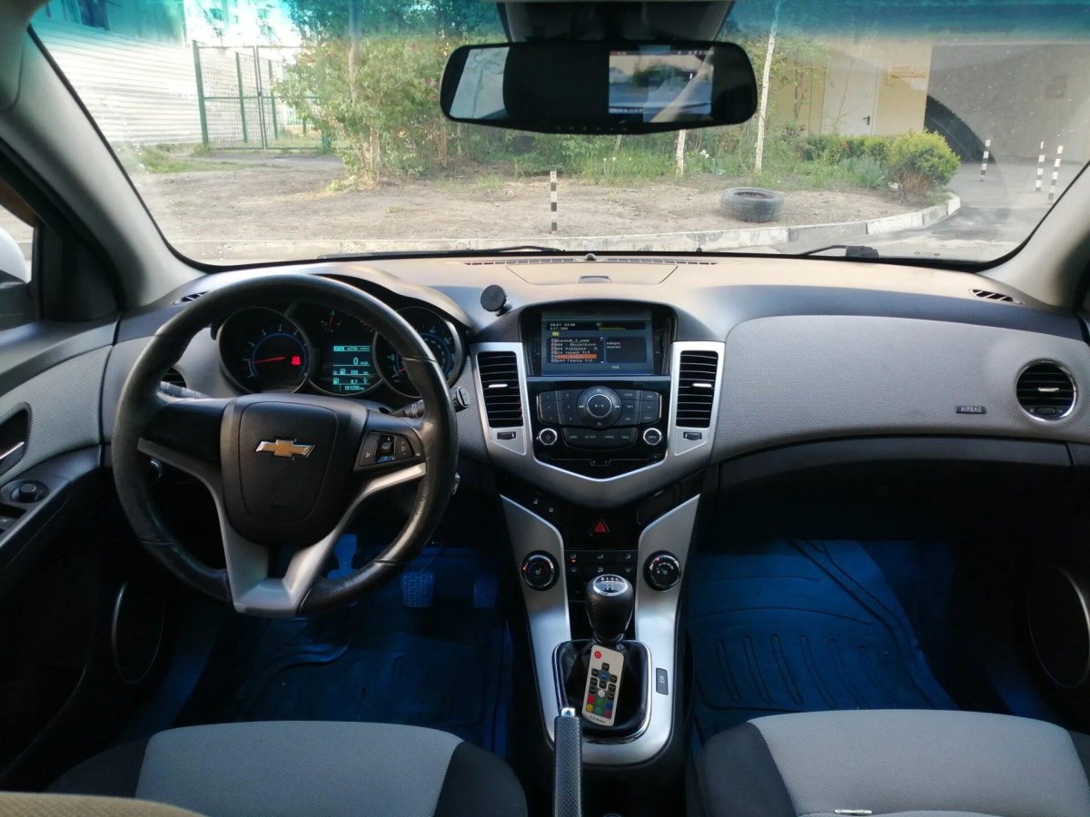 Приборная панель Шевроле Круз LTZ