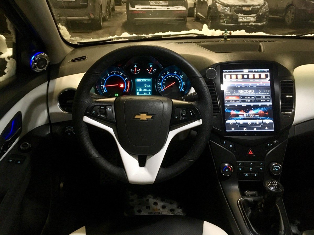 Chevrolet Cruze торпеда