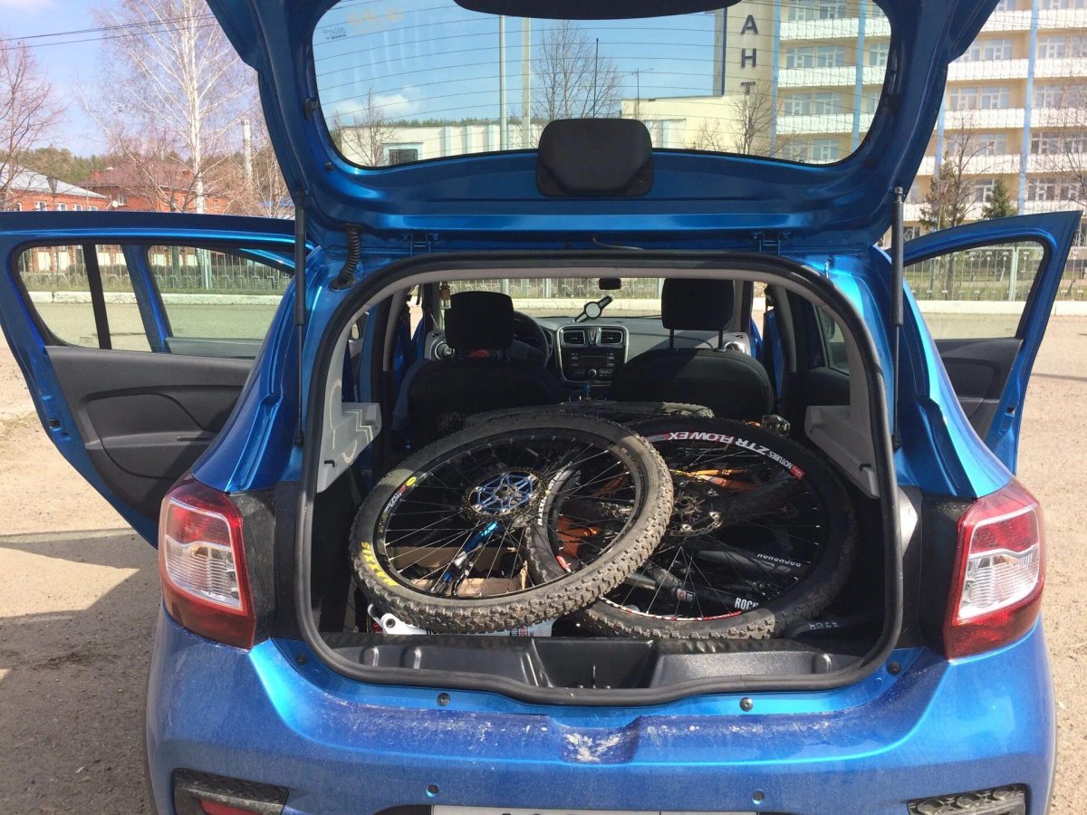 Renault Sandero, 2012 багажник