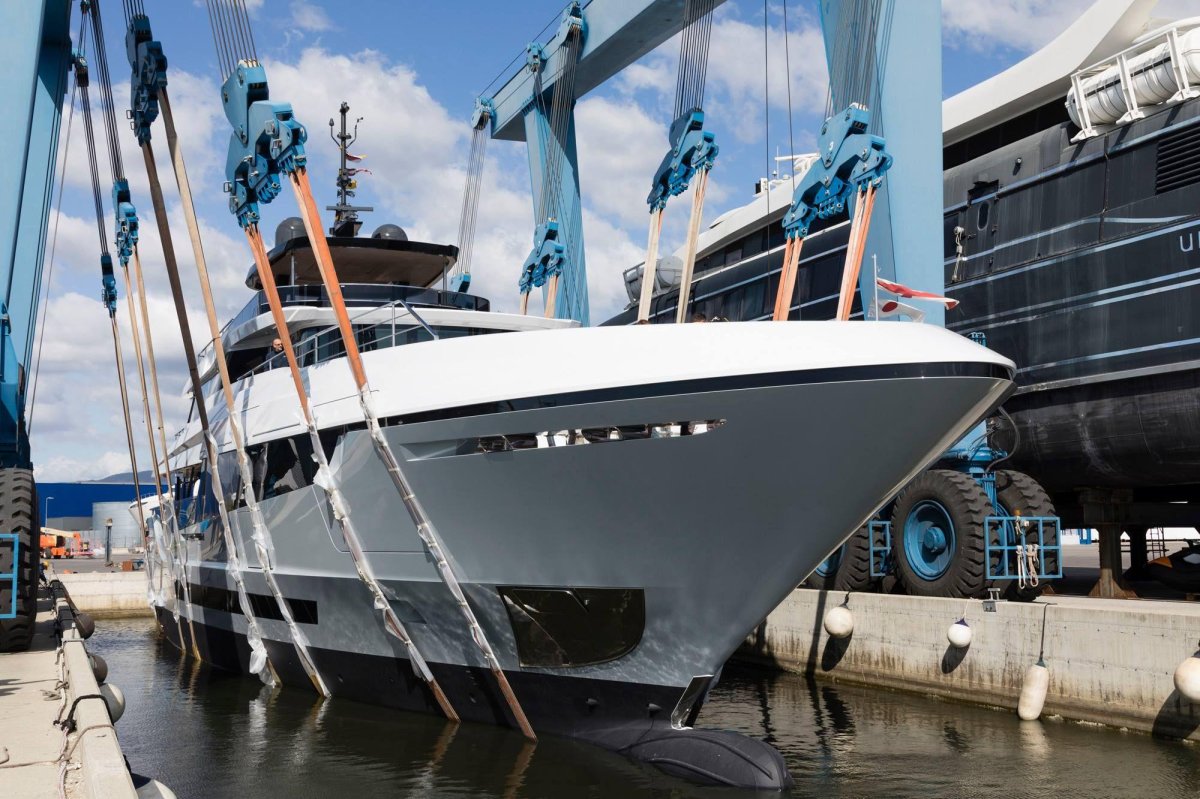 Моторные яхты океанского класса