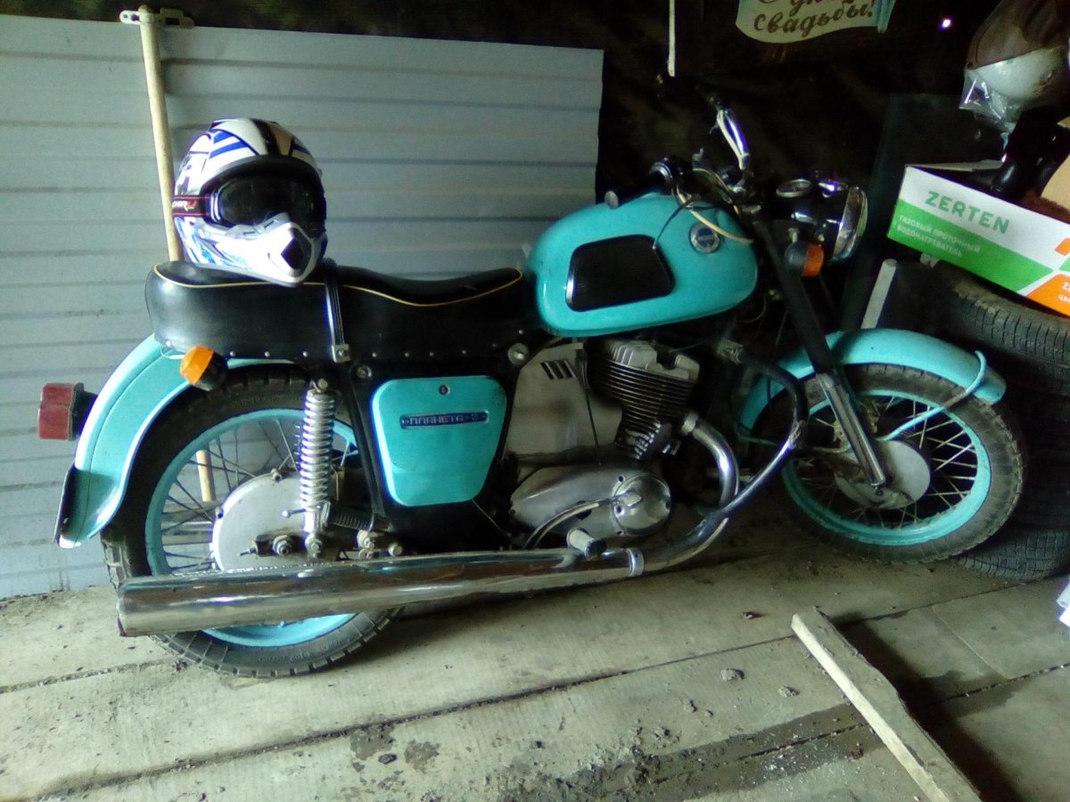 Мотоцикл ИЖ Планета 3