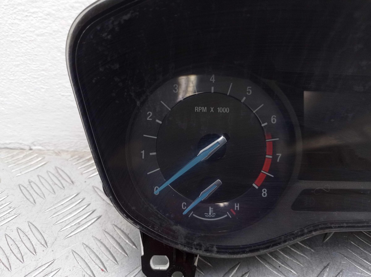 Ford Fusion щиток большой дисплей