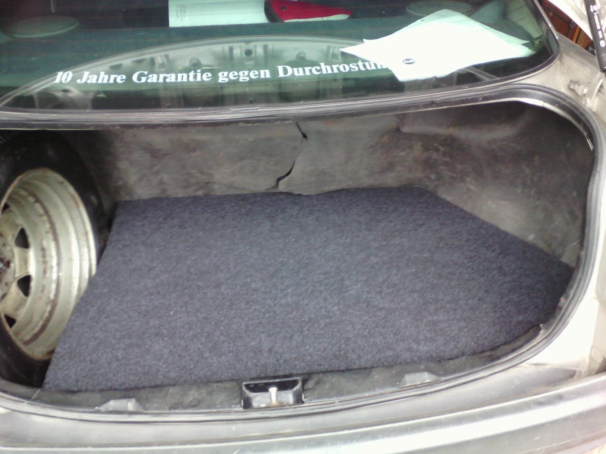 Пол в багажник Ауди 80 б3