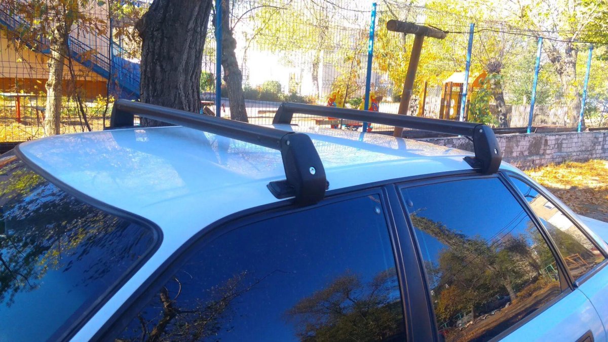 Багажник на крышу Рено Логан 1
