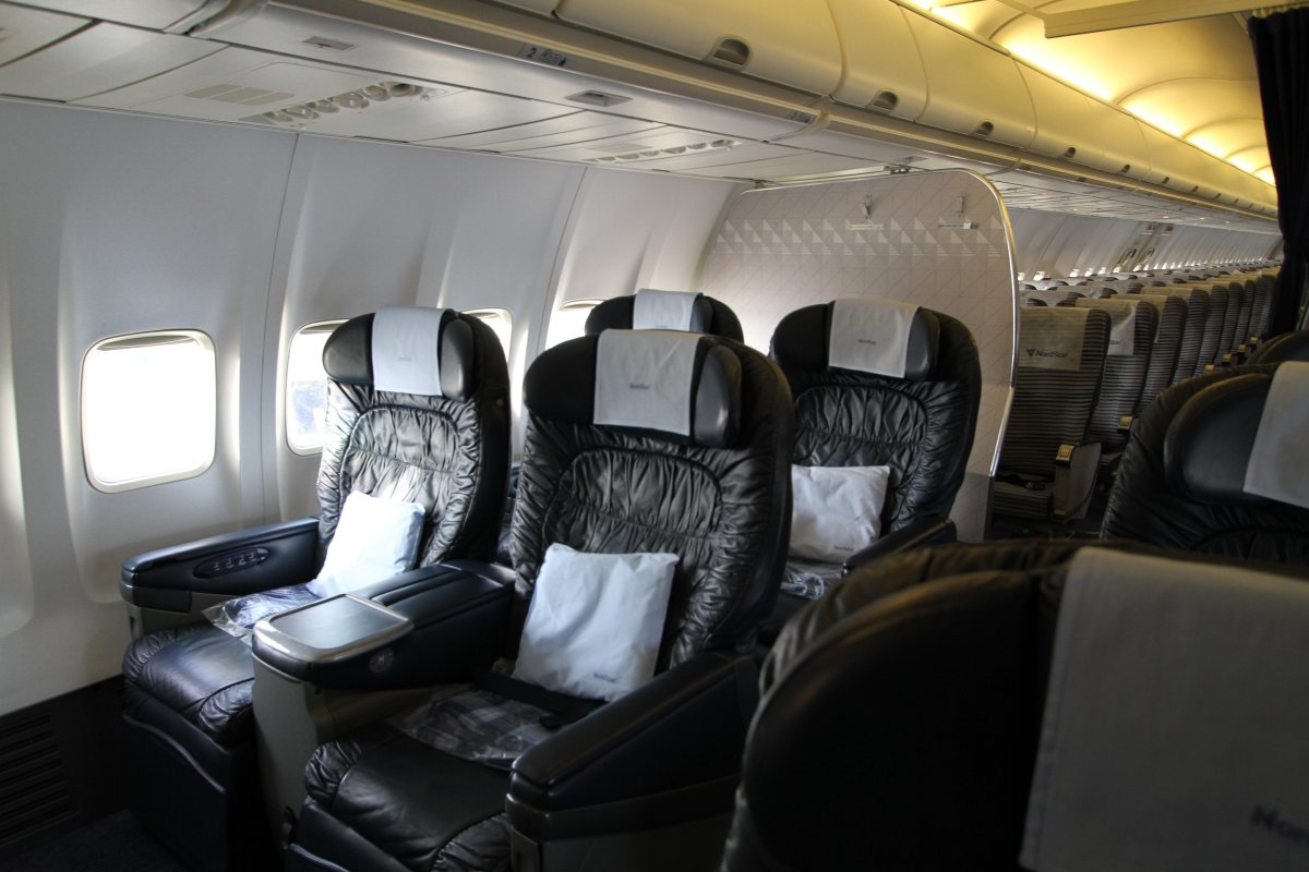 Боинг 737-800 Нордстар