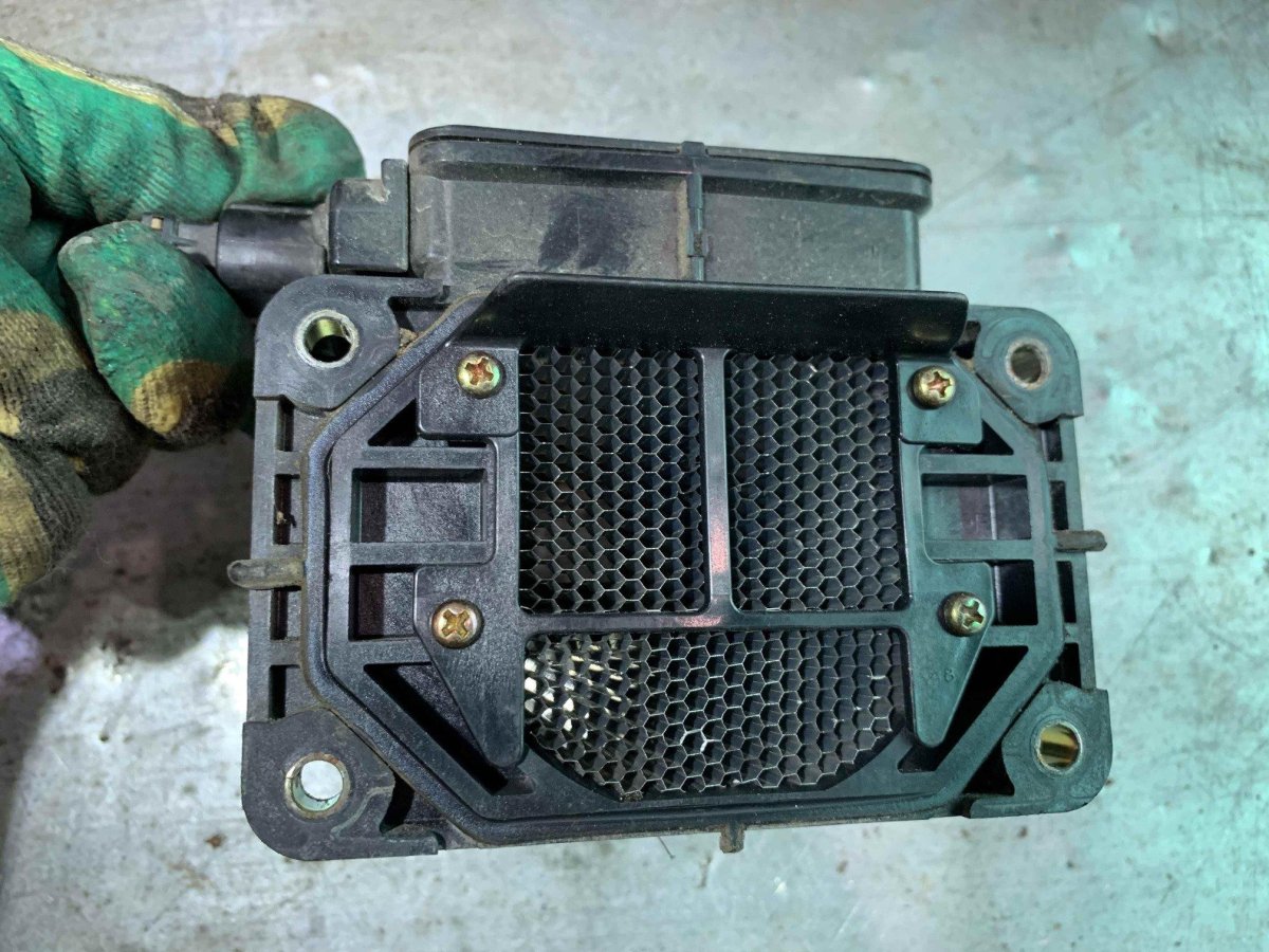 ДМРВ Митсубиси Каризма 1.6