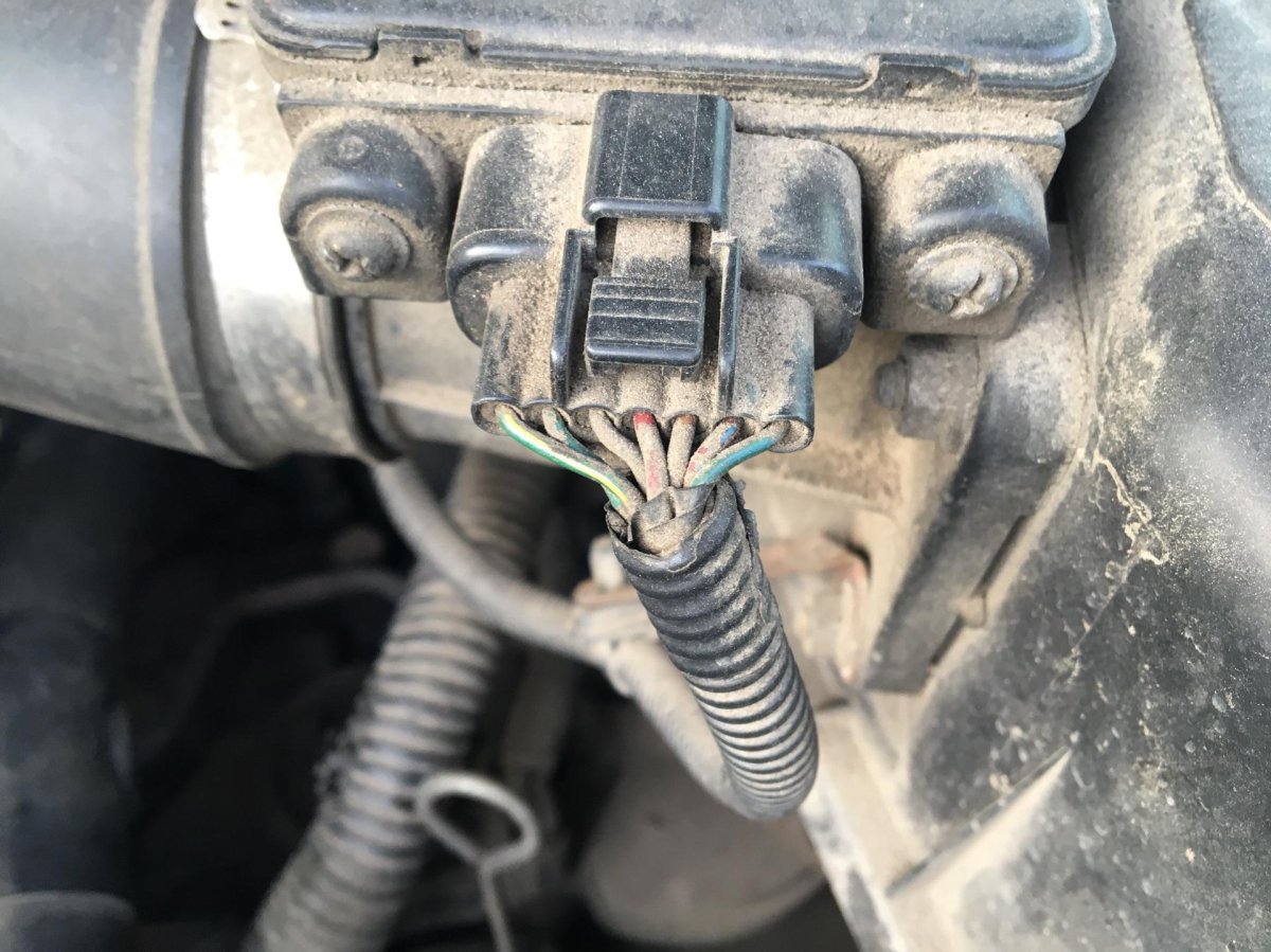 Датчик массового расхода воздуха Лансер 9