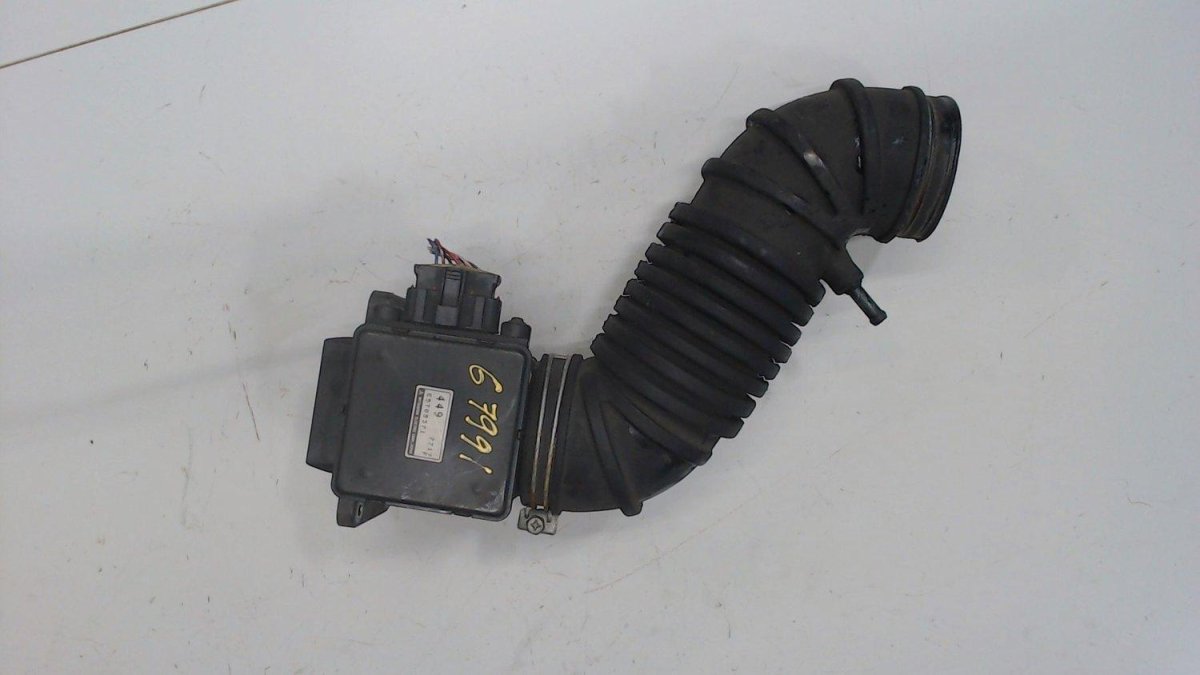 Датчик расхода воздуха Mitsubishi Lancer 05- 1,6