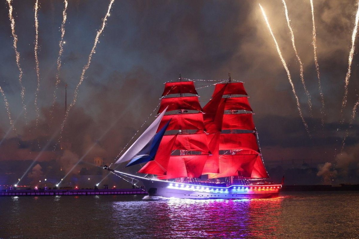 Фото Алые паруса в Санкт-Петербурге