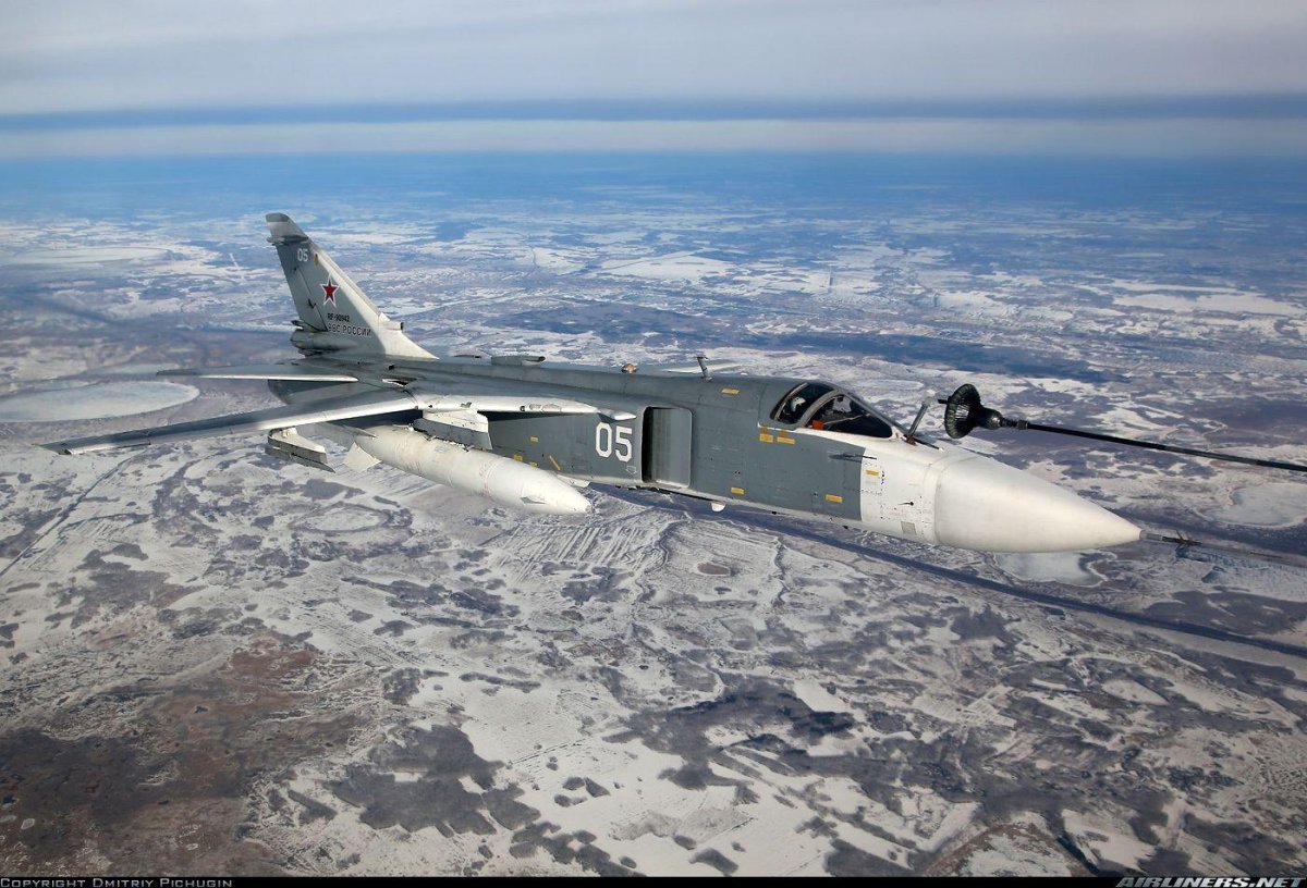 Су24 самолет