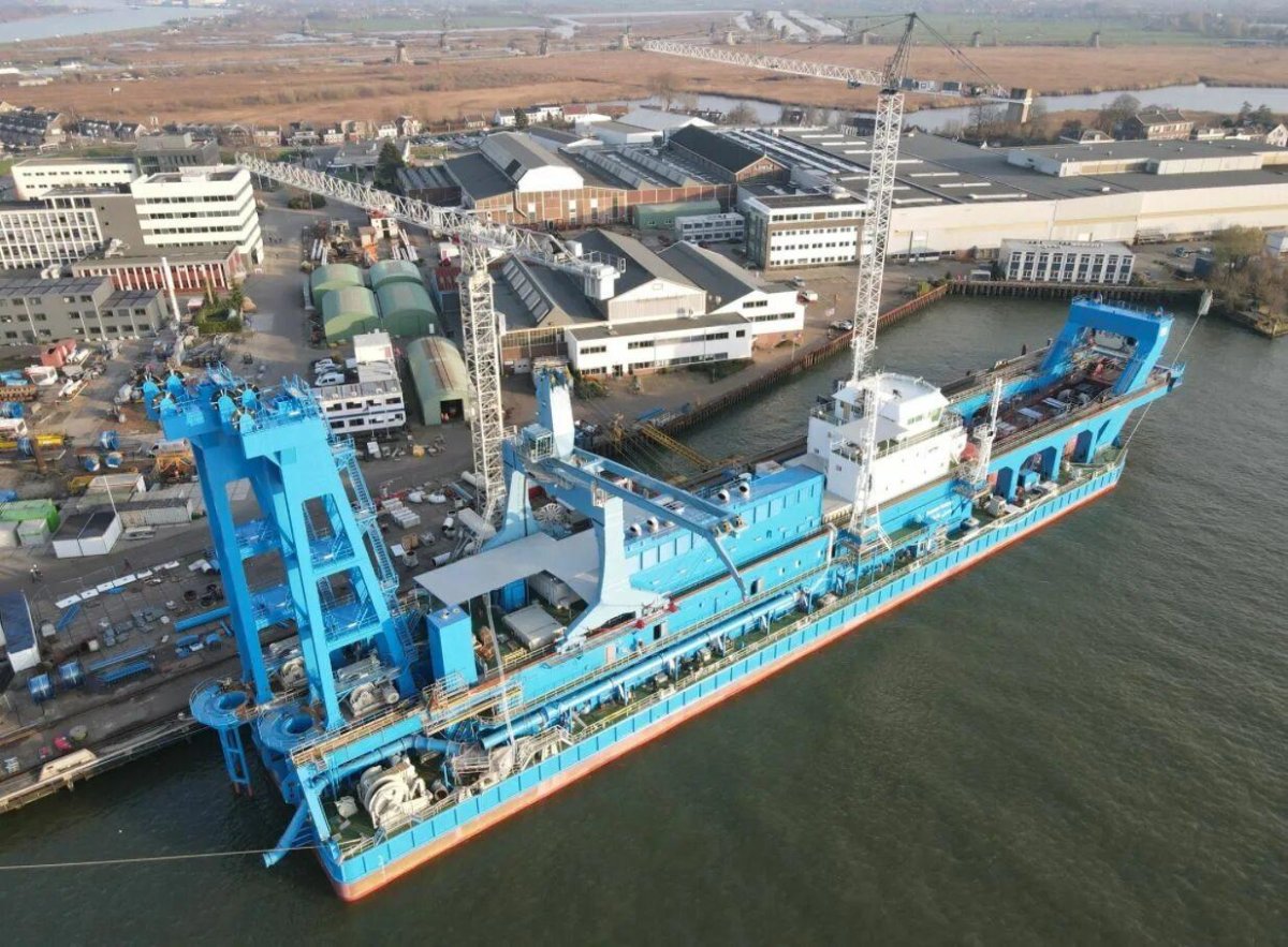 IHC земснаряды