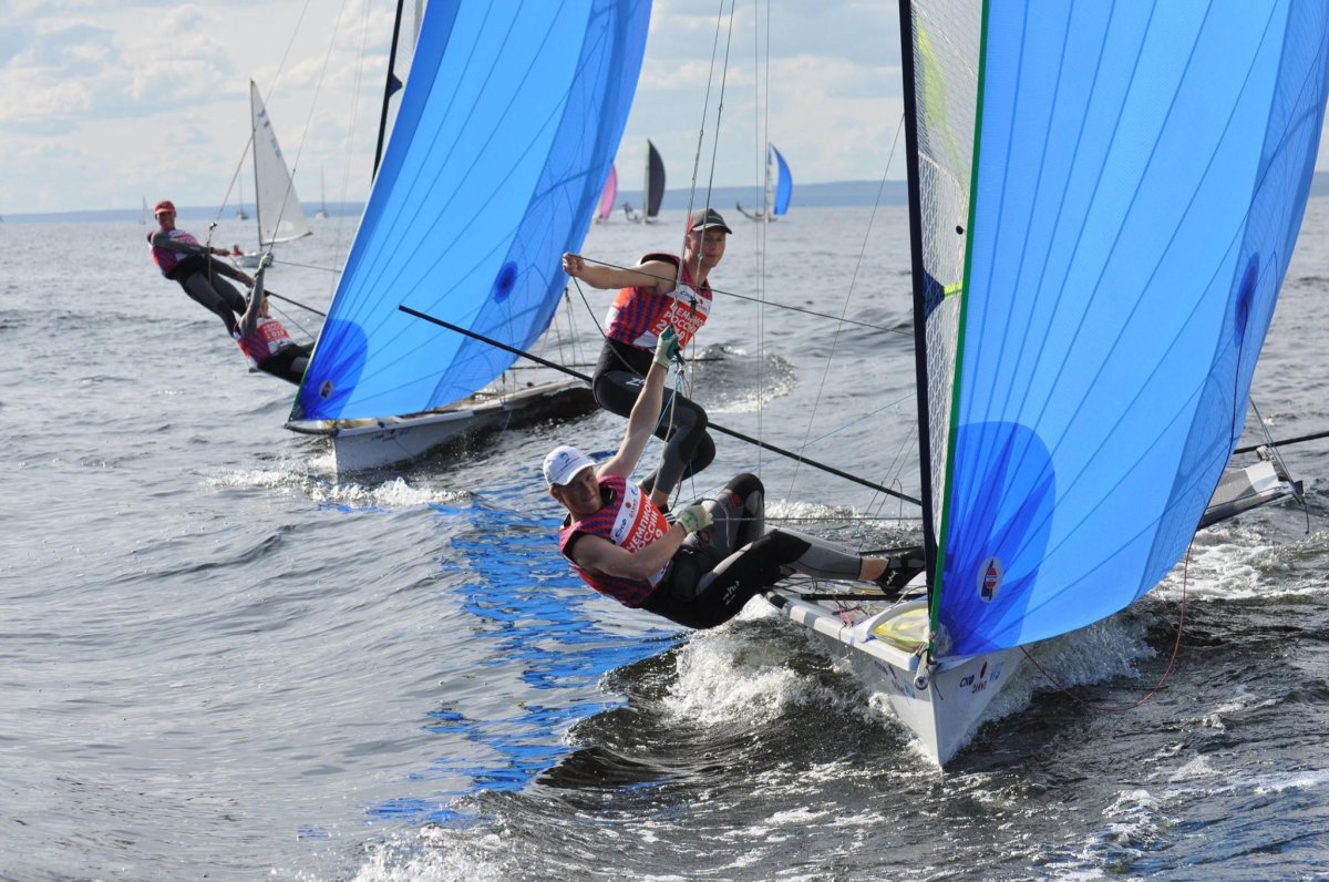 Швертбот 470