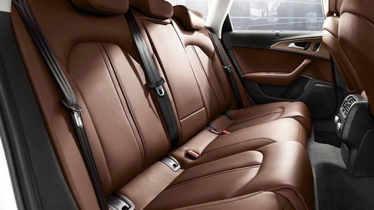 Ауди а6 с коричневым салоном