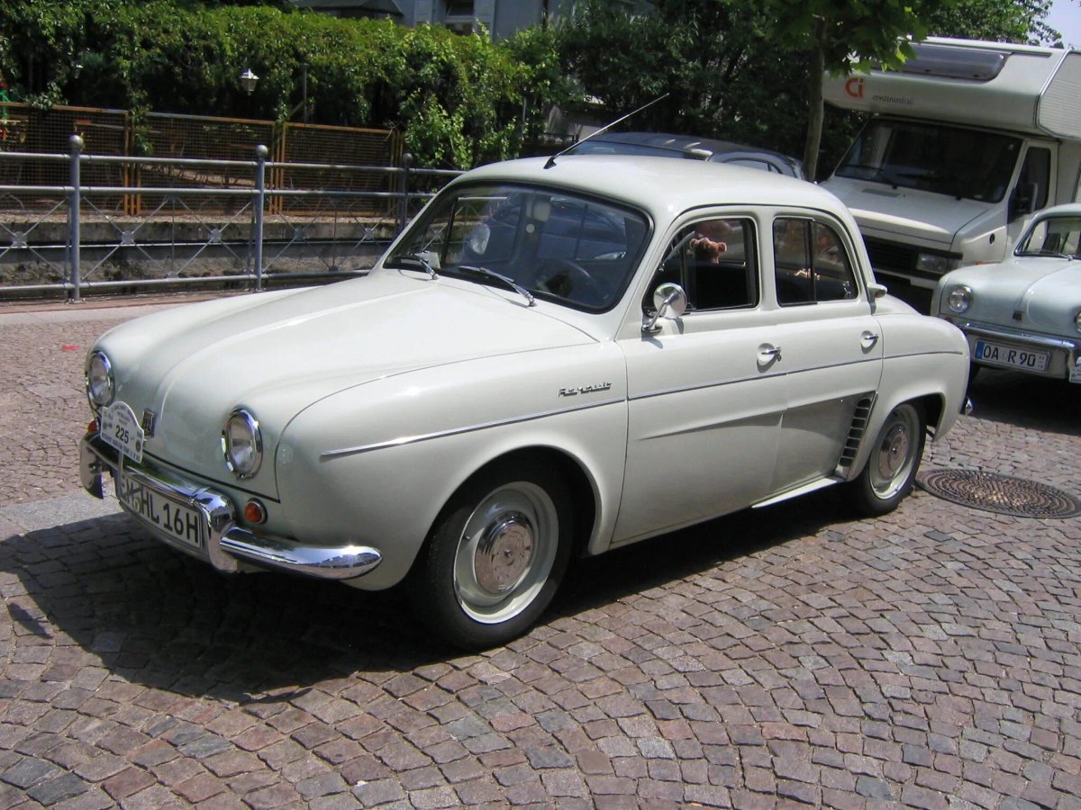 Renault Dauphine