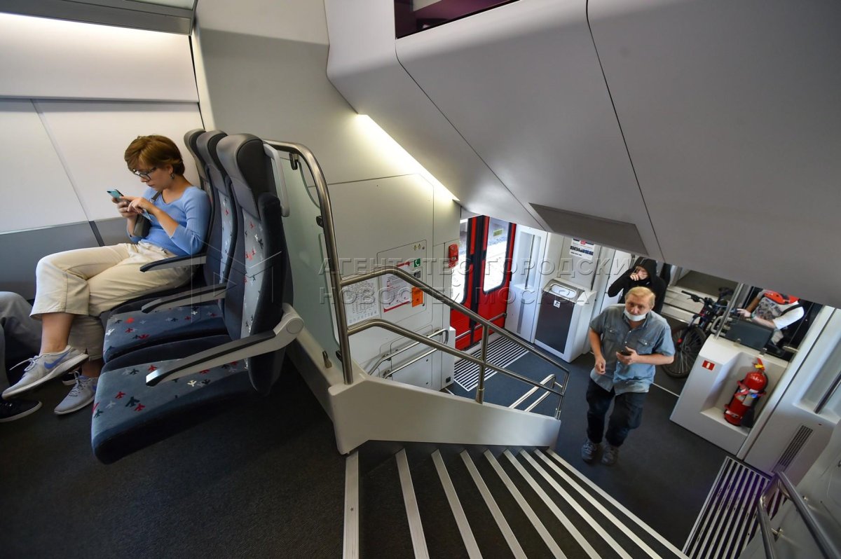 Двухэтажный поезд Штадлер