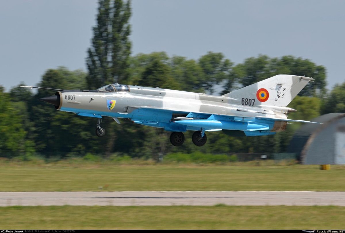 Миг-21 Lancer c
