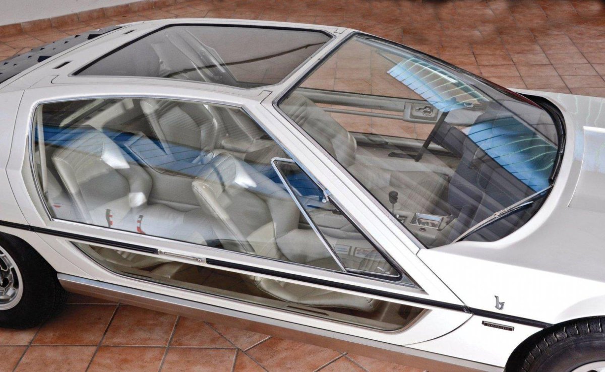 Ламборджини Marzal