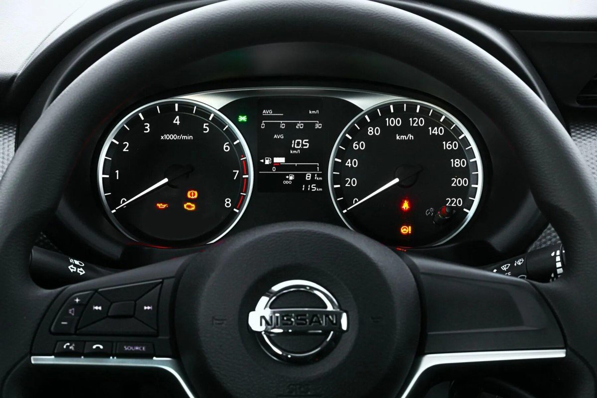 Ниссан Кашкай 2016 приборная панель