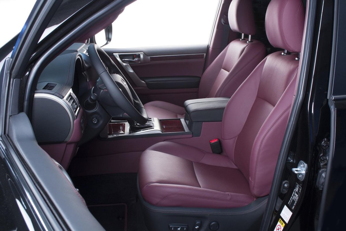 Бордовый салон Лексус 570