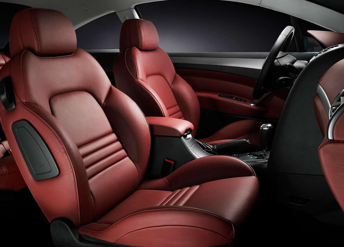 Peugeot 407 Coupe салон