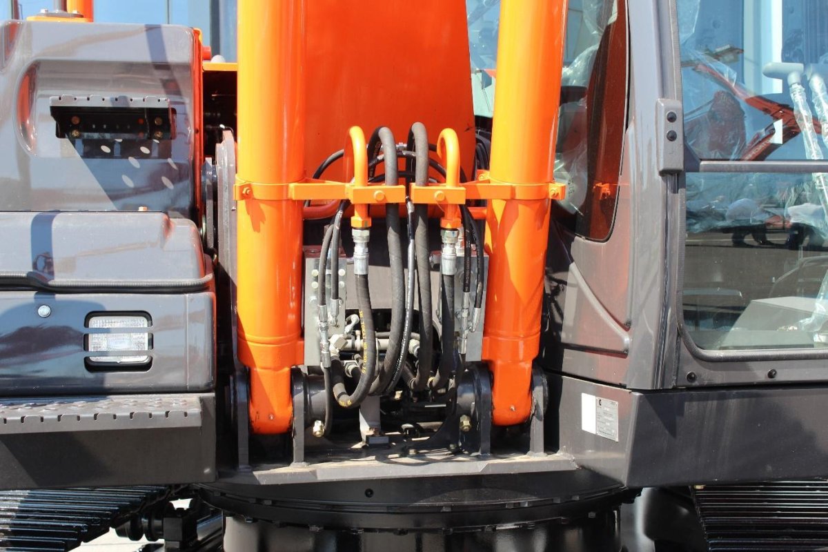 Хитачи 200-3 гидравлика