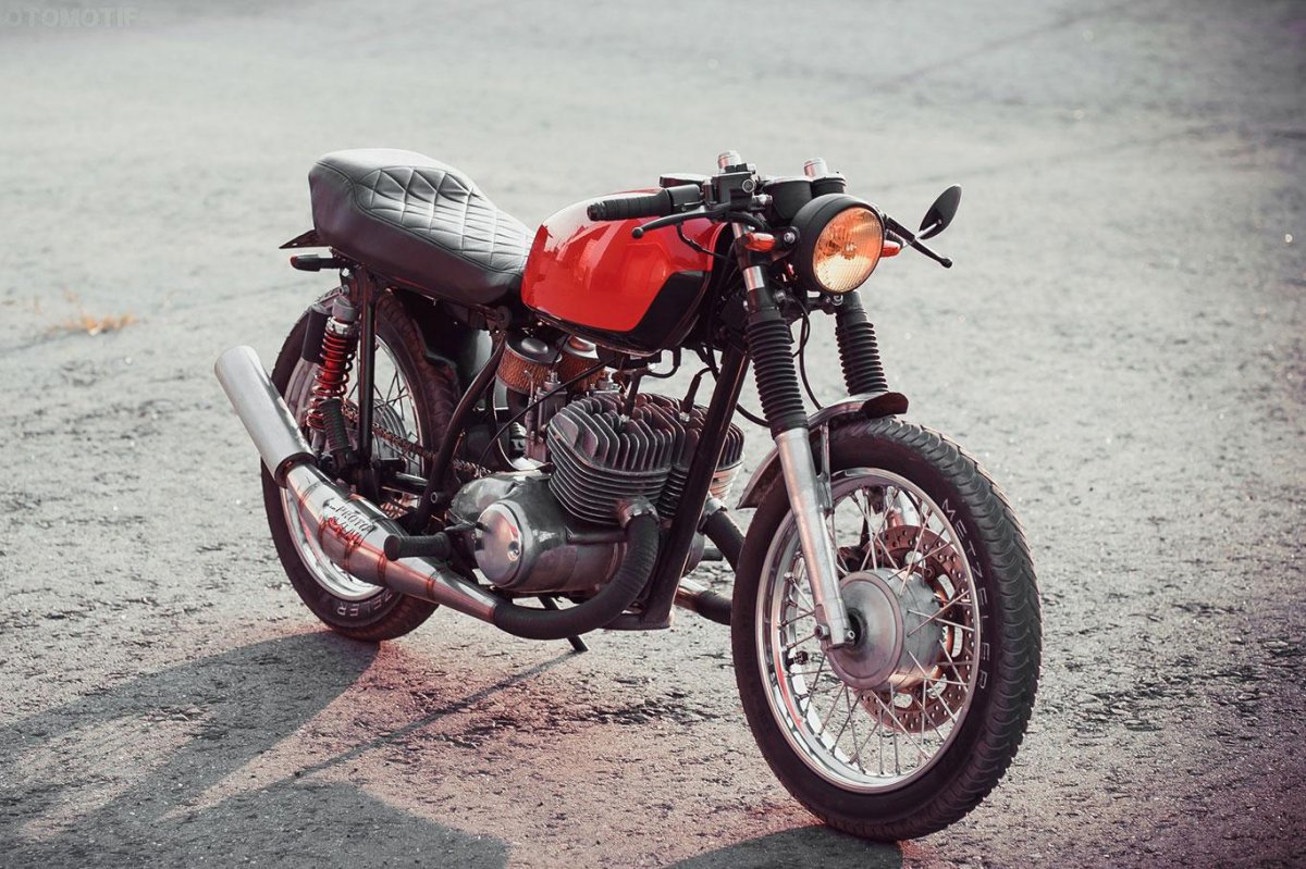 ИЖ Планета 5 кафе рейсер