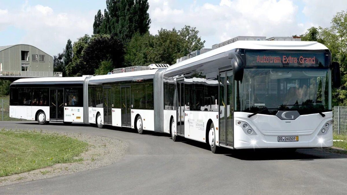Göppel AUTOTRAM Extra Grand (Германия) – 30,73 м