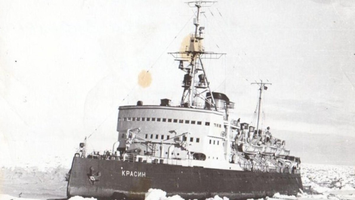 Ледокол Красин Святогор