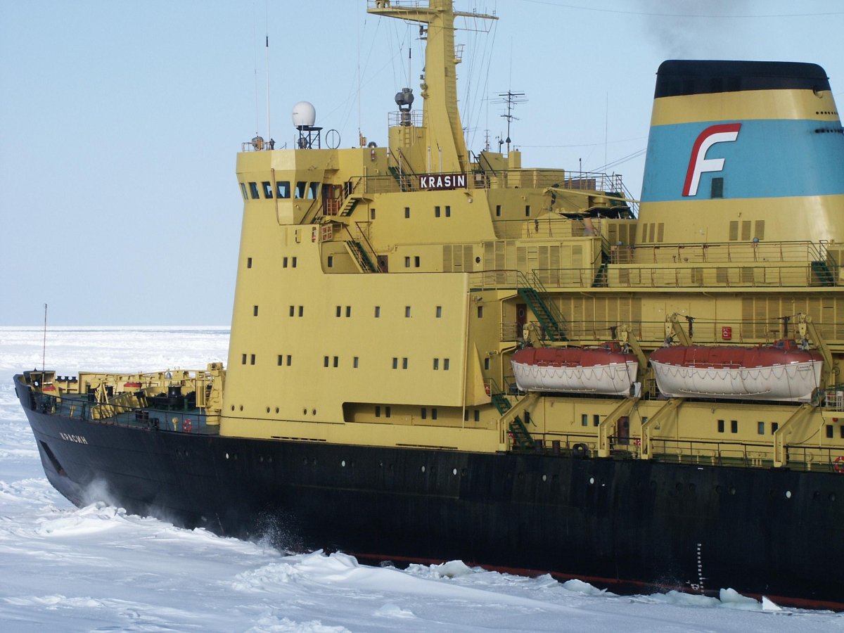 Атомный ледокол Красин