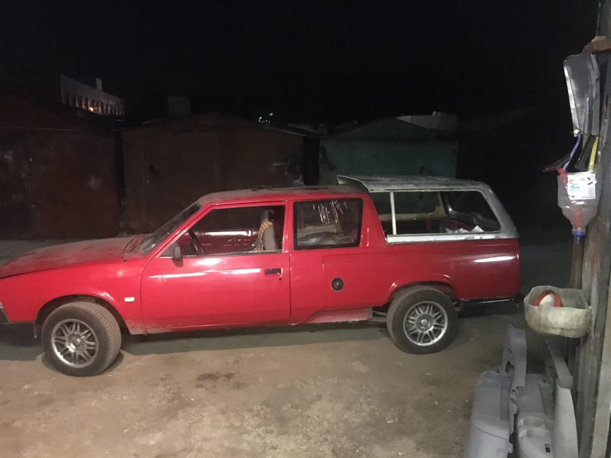 Москвич 2335-21