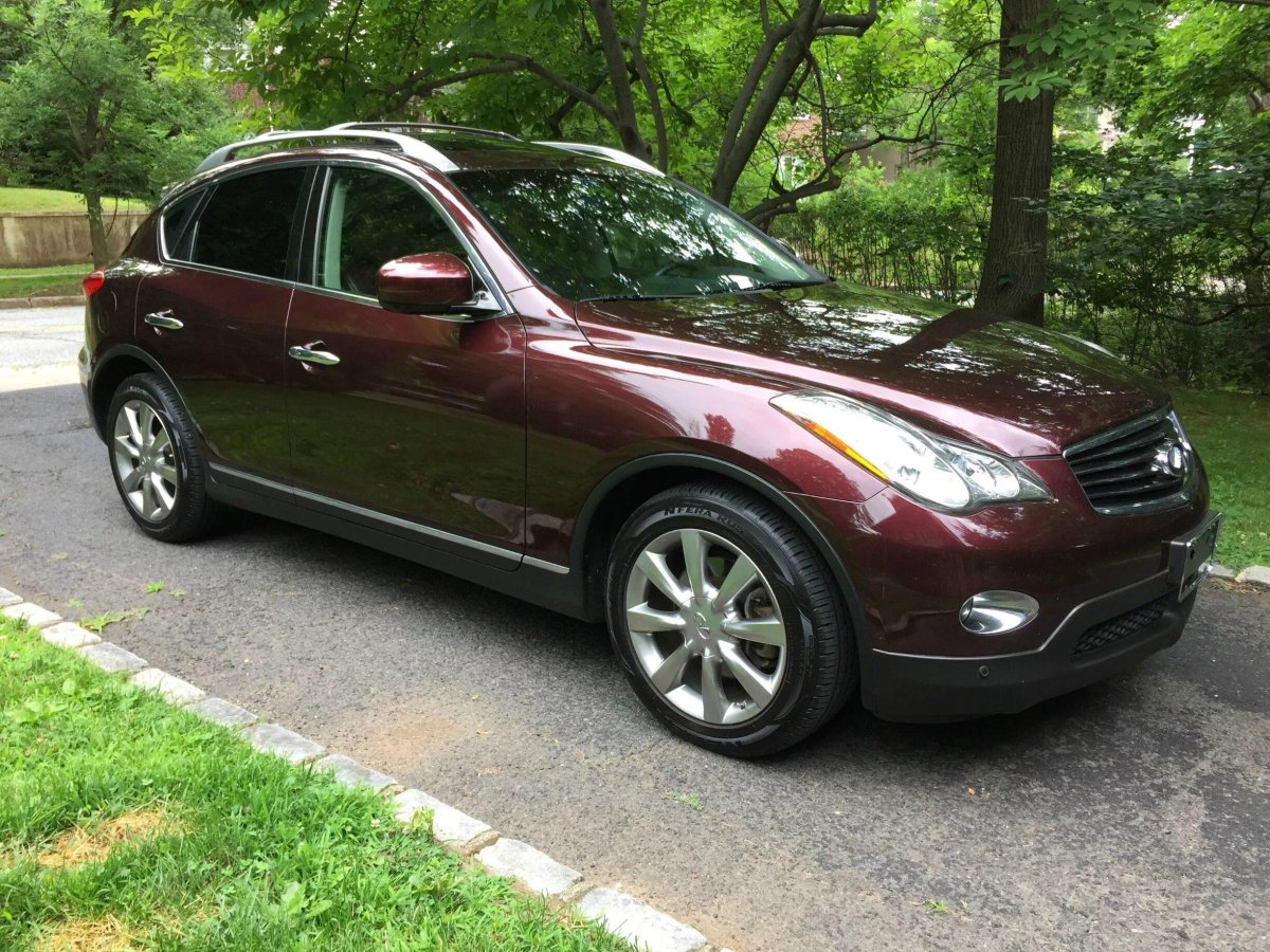Infiniti ex35 2013