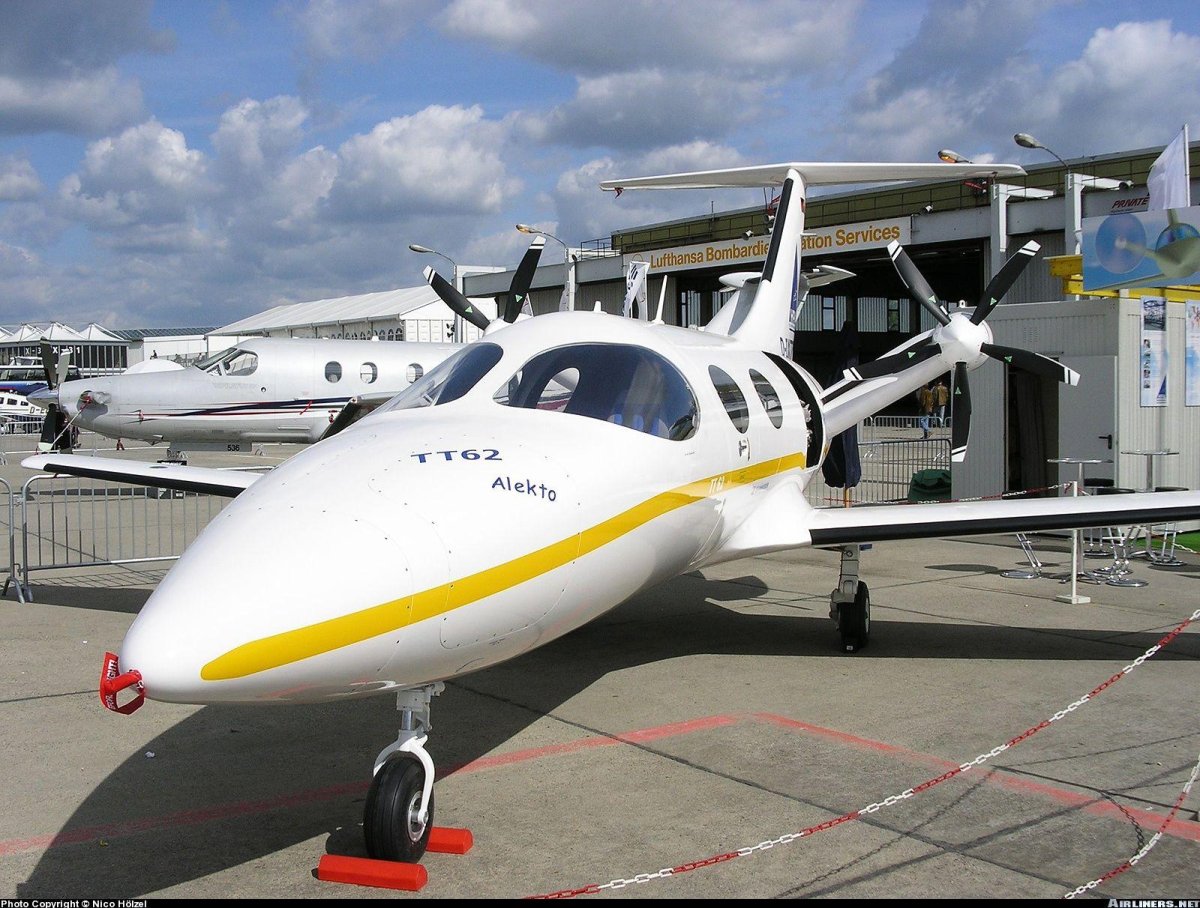 Машина самолет Германия