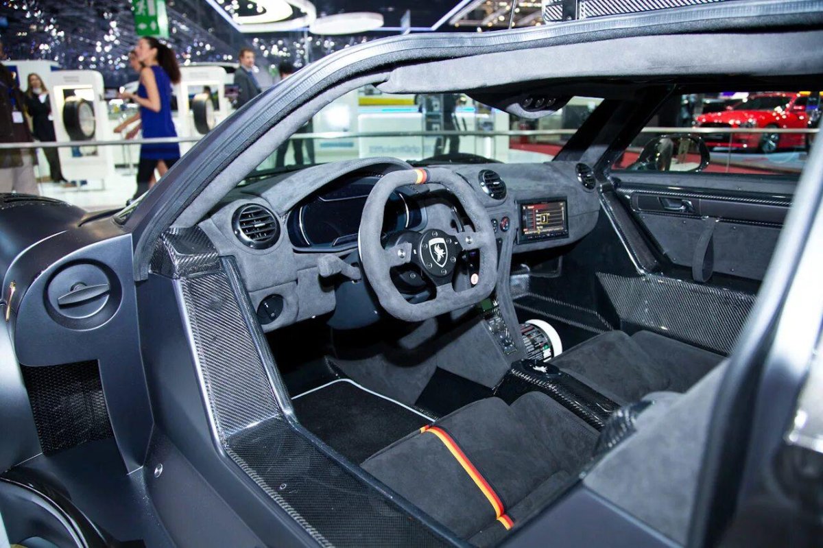 2012 Gumpert Apollo enraged