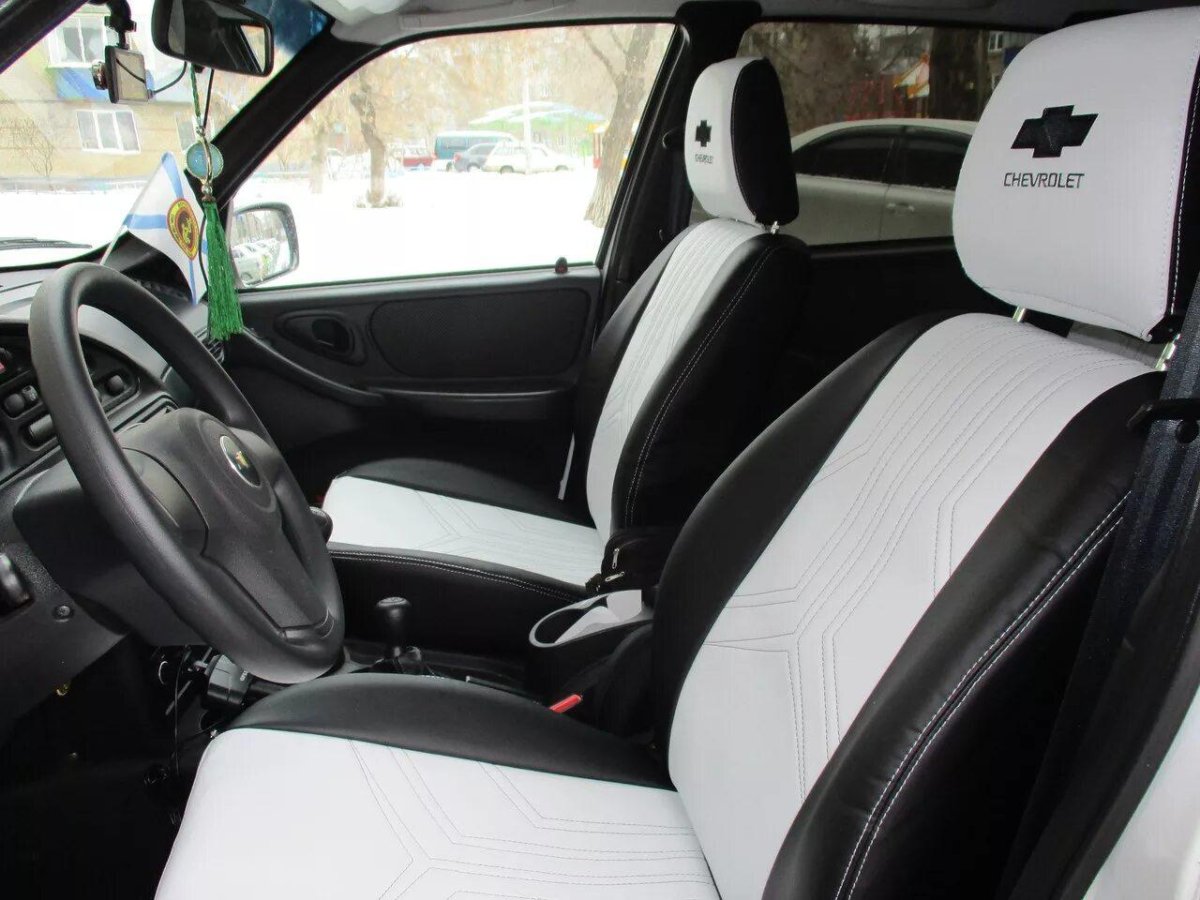 Чехлы Нива Шевроле экокожа