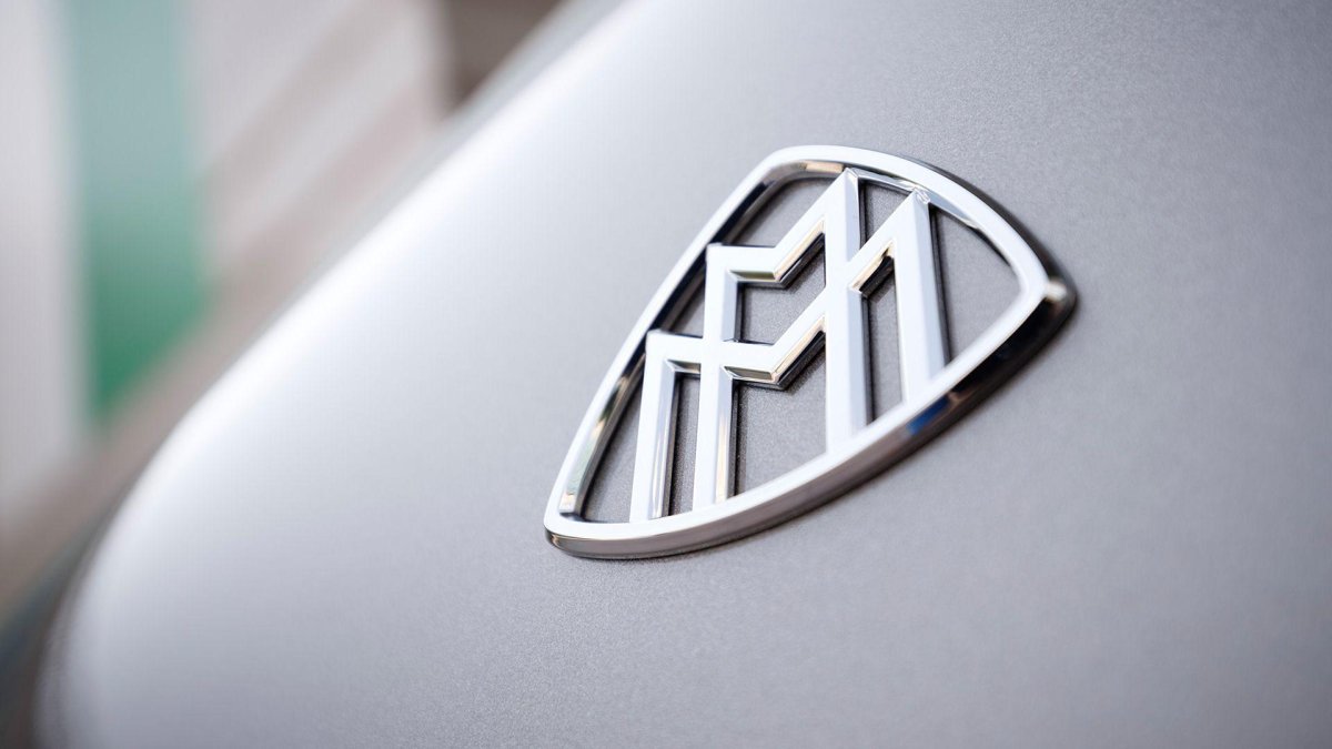 Mercedes Maybach значок