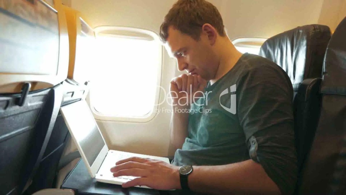 Ноутбук в самолете