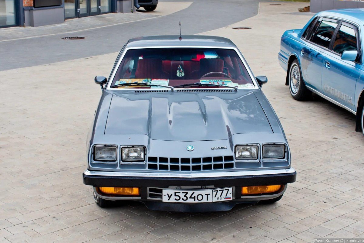 Buick Skyhawk 1977