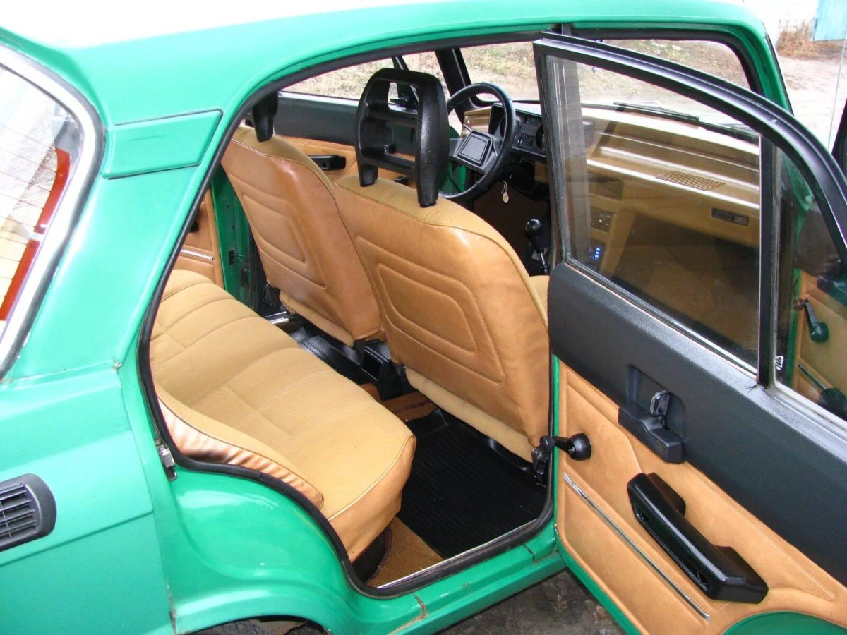 Москвич-2140 Люкс SL салон