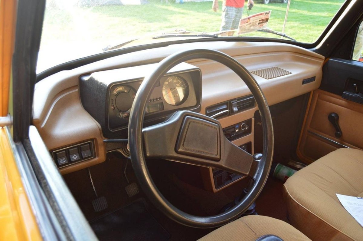 Москвич 2140 SL салон